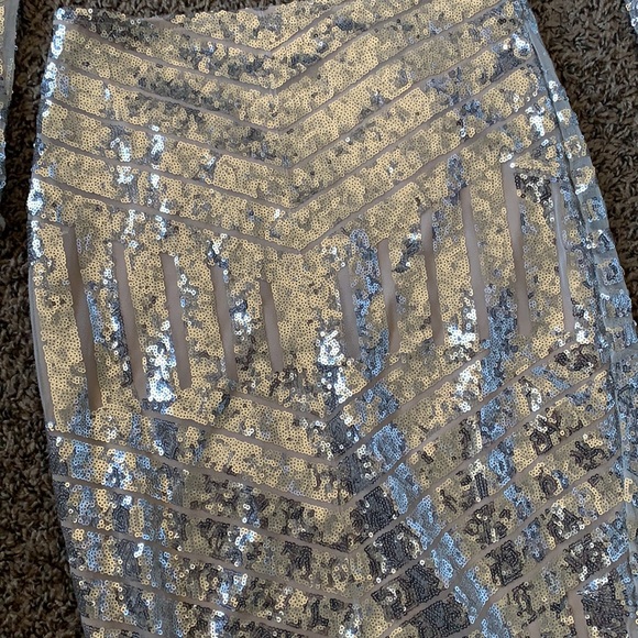 Sequin Crop Top Skirt Set - Picture 2 of 9
